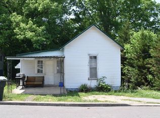 103 N Walnut St, Springfield, TN 37172