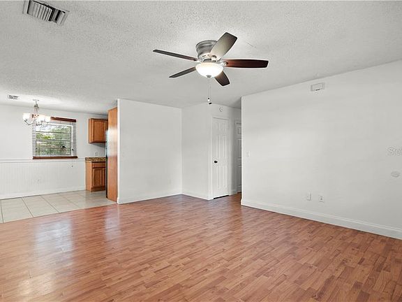 5th image of 10034 Schiller Ave