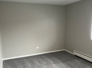 444 Crescent Blvd APT C2, Lombard, IL 60148