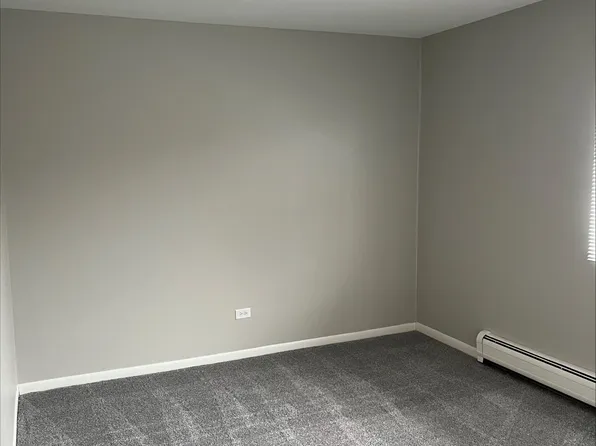 444 Crescent Blvd APT C2, Lombard, IL 60148