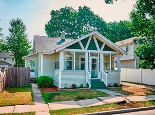 47 Schley St, Springfield, MA 01109