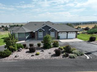 706 Knight Dr, Hines, OR 97738