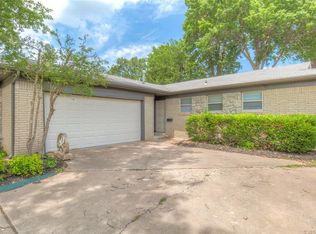 109 W 16th St, Owasso, OK 74055