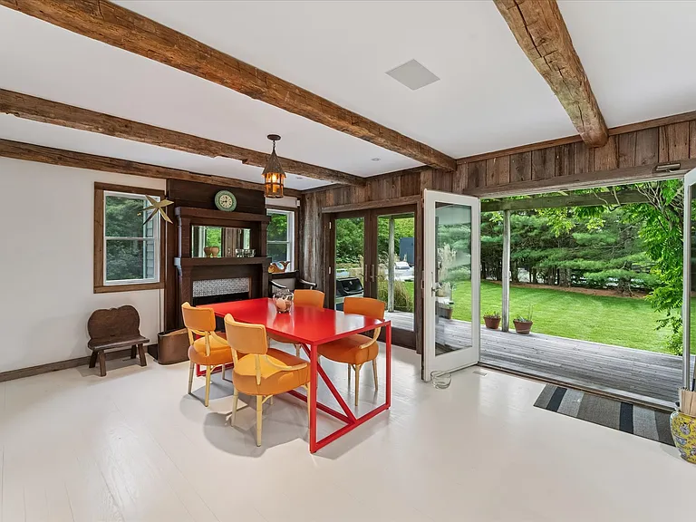 325 Narrow Ln — Photo 10