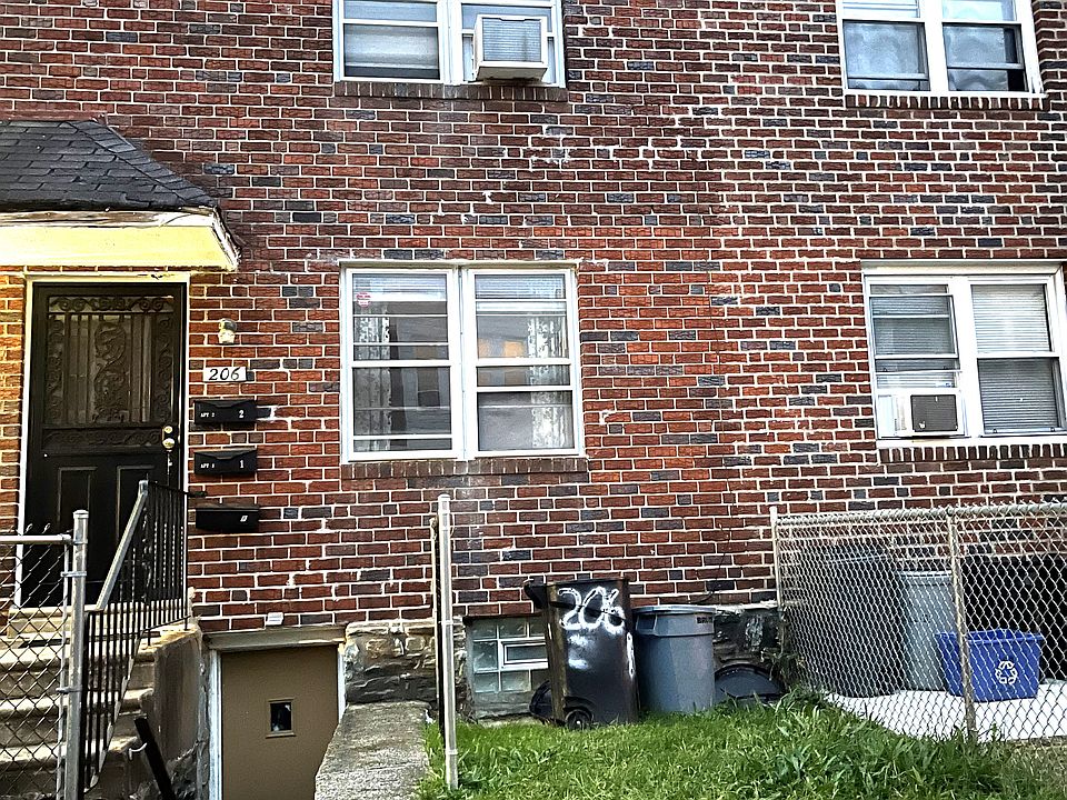 1st image of 206 Furley St Floor 1