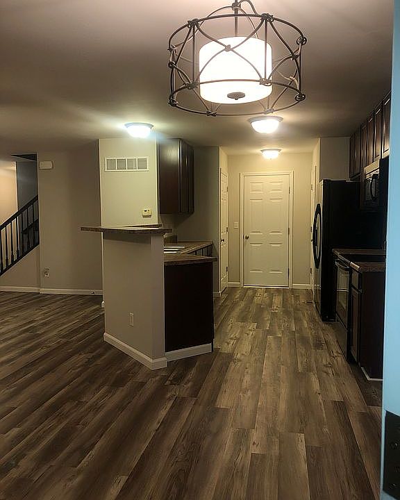 1st image of 641 Country Heights Dr