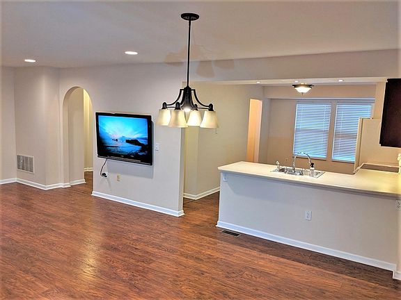 4th image of 117 Mizpark Dr