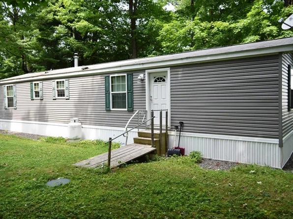 83 Hermit Thrush Lane #16, Bristol, VT 05443
