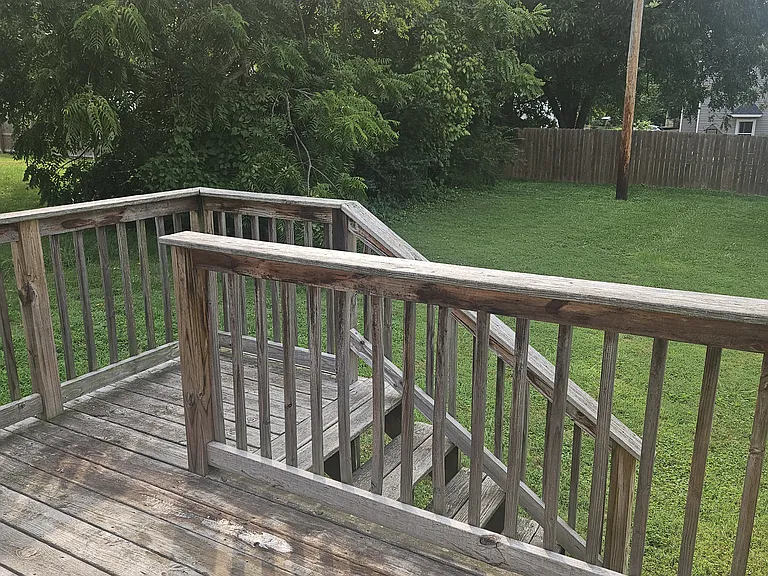 1411 Irwin Ave — Photo 11