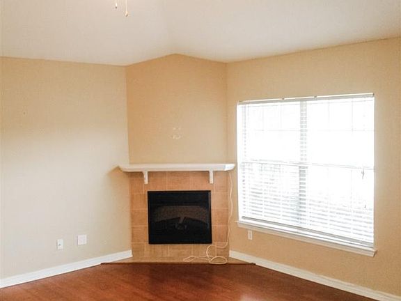 3rd image of 8733 Norstum Dr