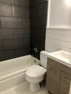 Rented by SP Brokerage Inc | media 18