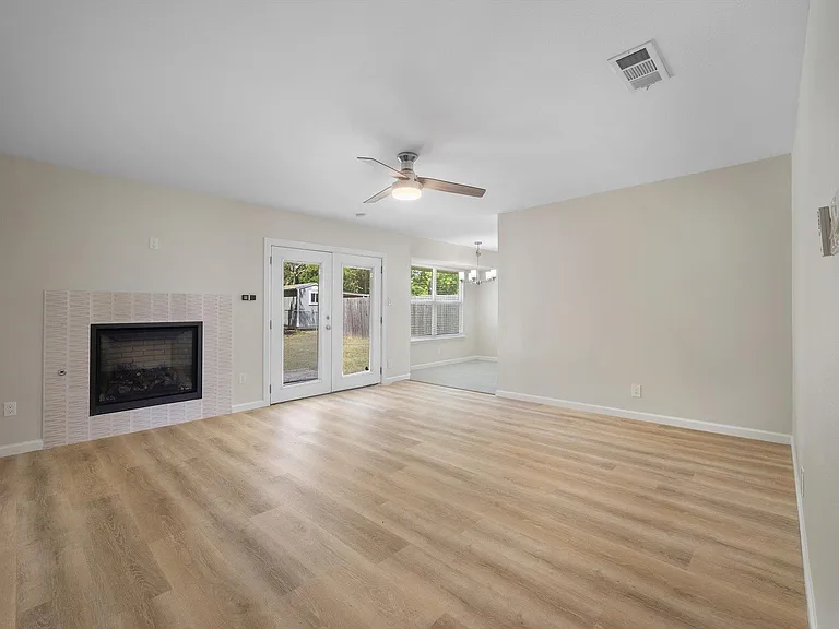 1100 Red Cliff Dr — Photo 14