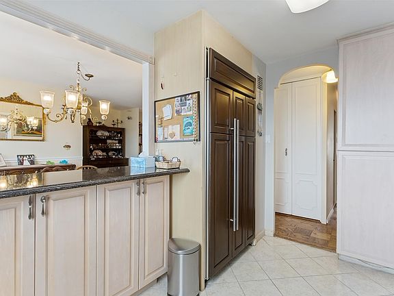 4th image of 25 Neptune Blvd APT 9A