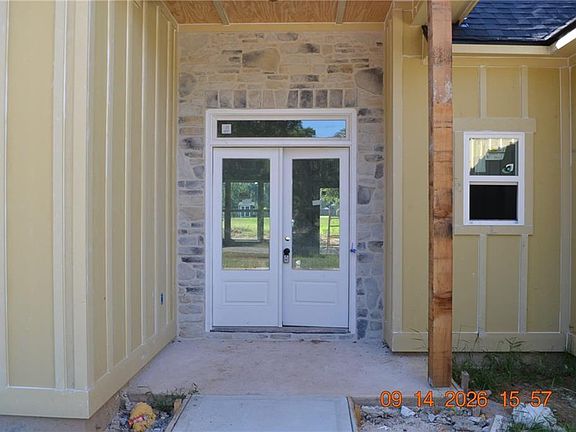 2nd image of 368 Owens Rd