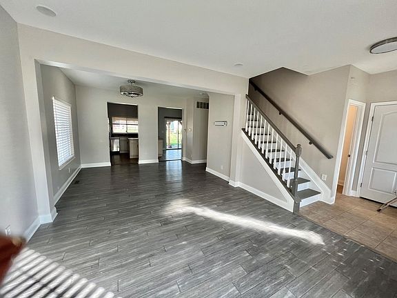2nd image of 1099 Bayswater Dr