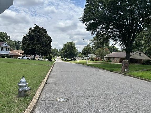 4th image of 3997 Mickey Dr