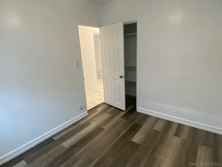 950 E Washington Ave — Photo 8