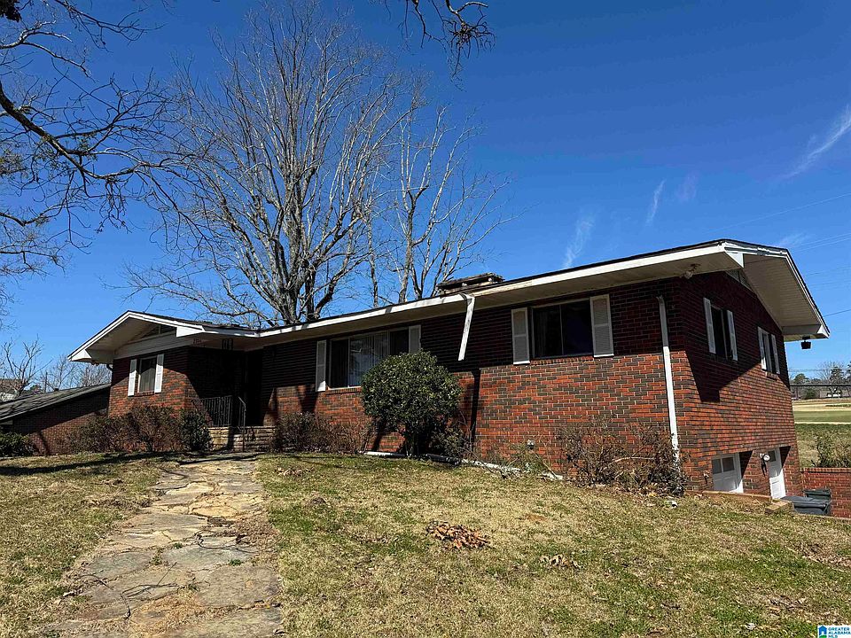 2nd image of 2152 Mountain View Dr