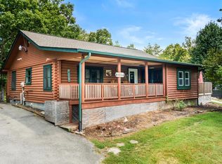3009 Crestview Ct, Sevierville, TN 37862