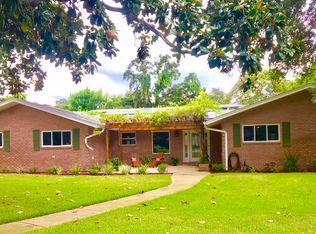 631 Bonilace Cir, Gulf Breeze, FL 32561