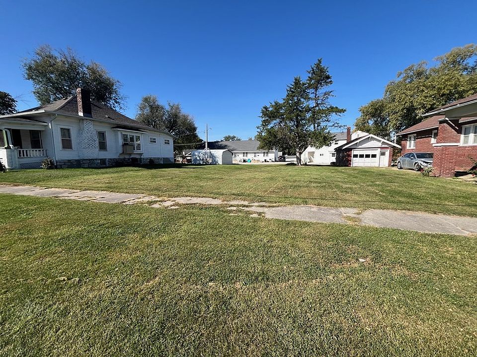 2nd image of 614 Walnut St