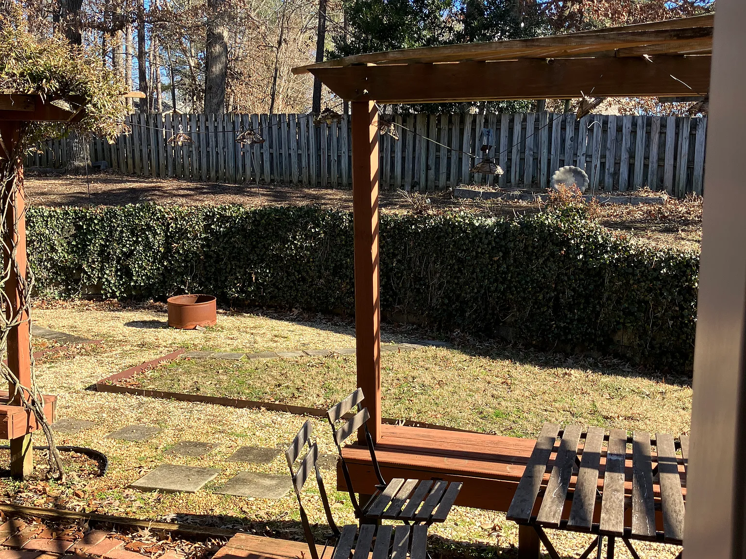 3 bed, 2.5 bath, 1970 sqft, $2,280 — Photo 2
