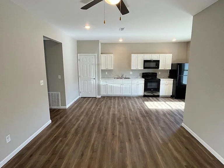 142 Cane Creek Ln #101-215 — Photo 5