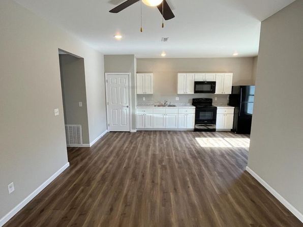 142 Cane Creek Ln #204
