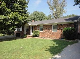 101 Sycamore St, Morgantown, KY 42261