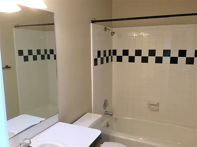 2084 N 650 W — Photo 14
