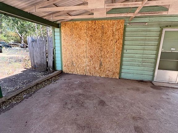 5th image of 2613 McGee St