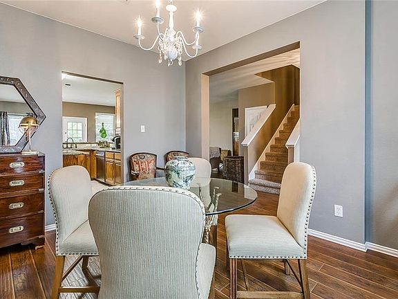 4th image of 108 Meadow Glen Ct