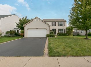 10685 Wing Pointe Dr, Huntley, IL 60142