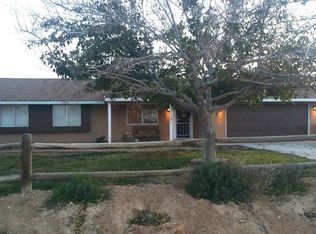 21101 Rambling Rd, Apple Valley, CA 92308