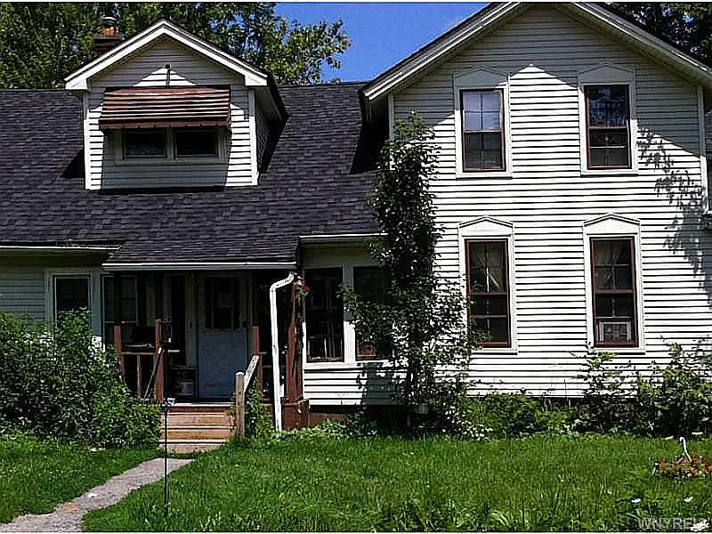 10010 Transit Rd photo 1