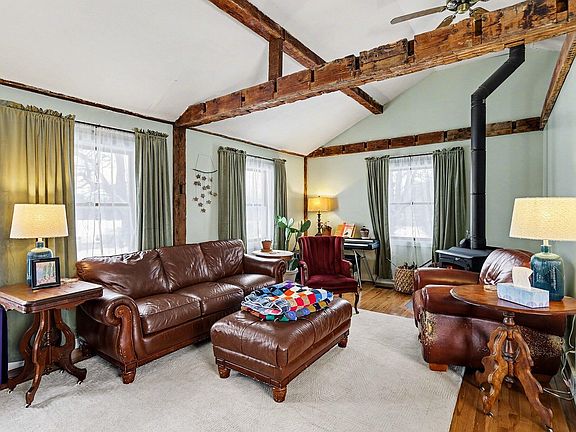 3rd image of 5100 Jefferson Rd