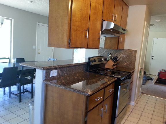 5th image of 86 Rossi Dr