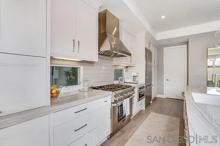 710 E Ave — Photo 20