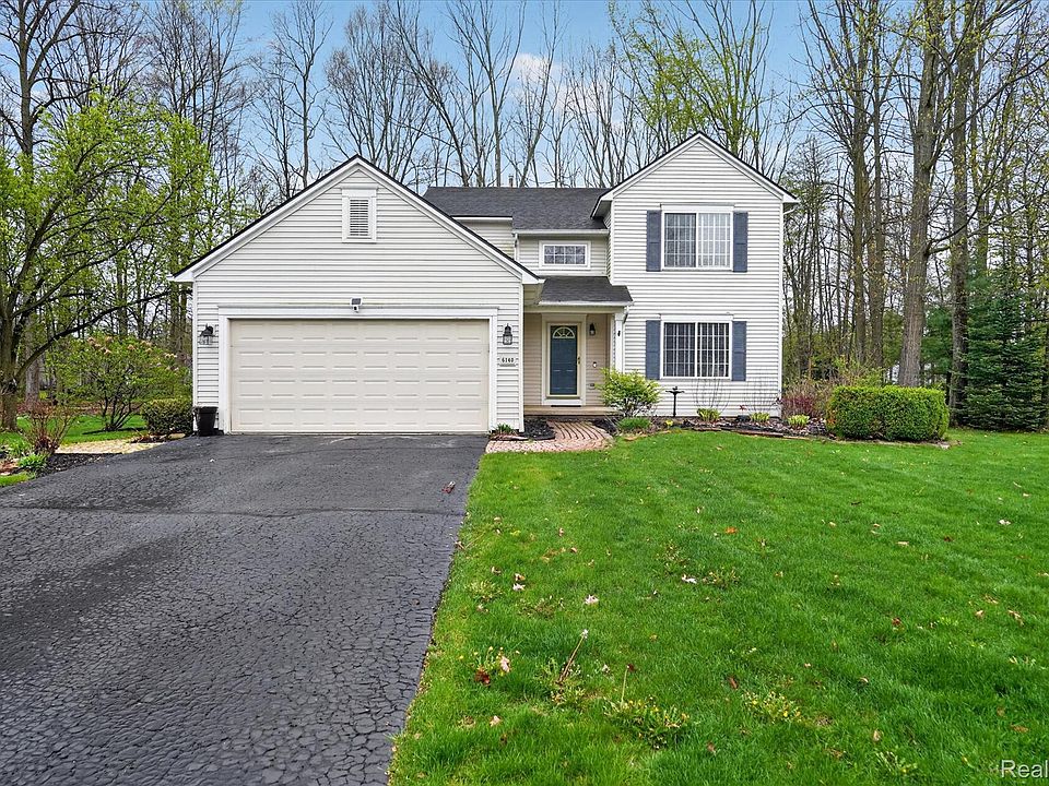 1st image of 6140 Blue Heron Dr