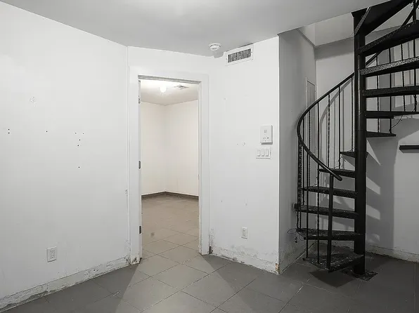 245 Frost Street image 9 of 14