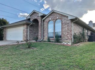 6710 Charlotte Ct, Arlington, TX 76002