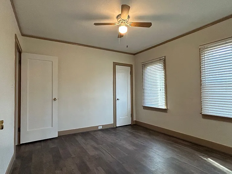 1305 Montgomery St — Photo 7