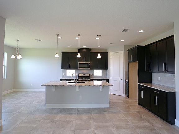 4th image of 3560 Archdale St