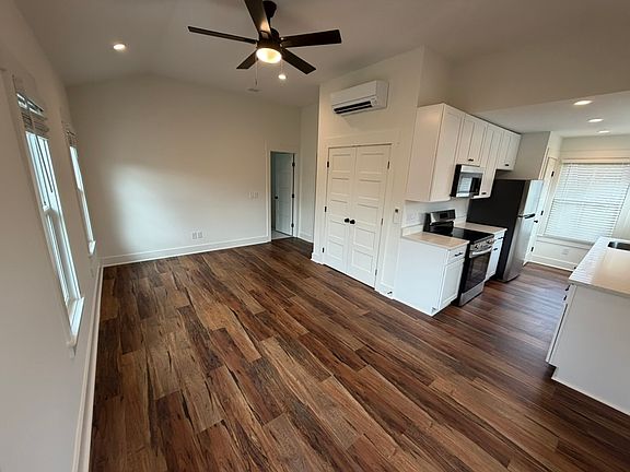 5th image of 605 W 32nd St #C