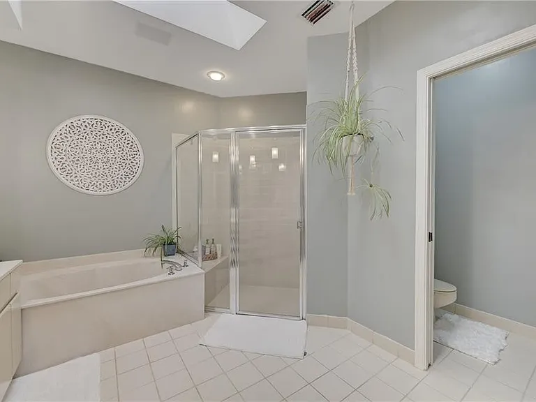 8171 Hampton Wood Dr — Photo 18