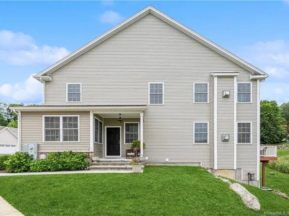 20 Forest Way #20, Bethel, CT 06801