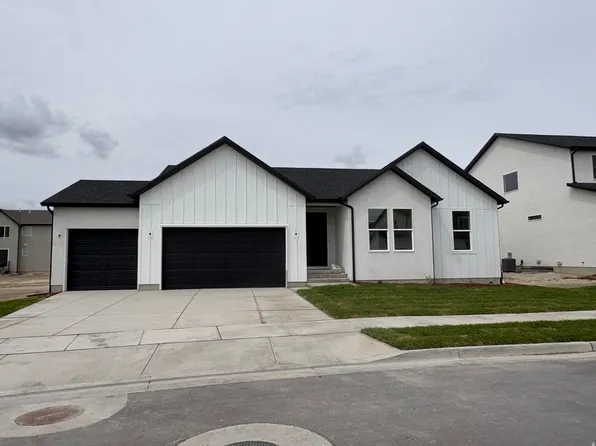 4919 Emerald Ave, Eagle Mountain, UT 84005