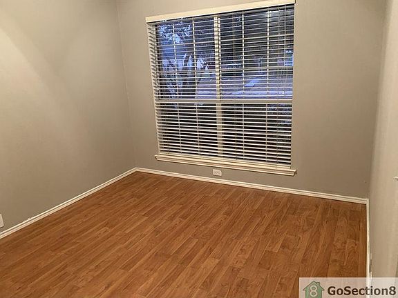 4th image of 4109 Creekstone Dr