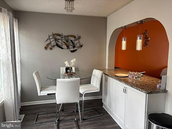 5th image of 11048 Sentry Ridge Rd