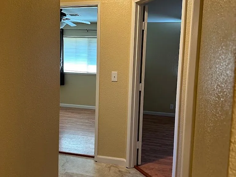3735 Rhonda Rd — Photo 10